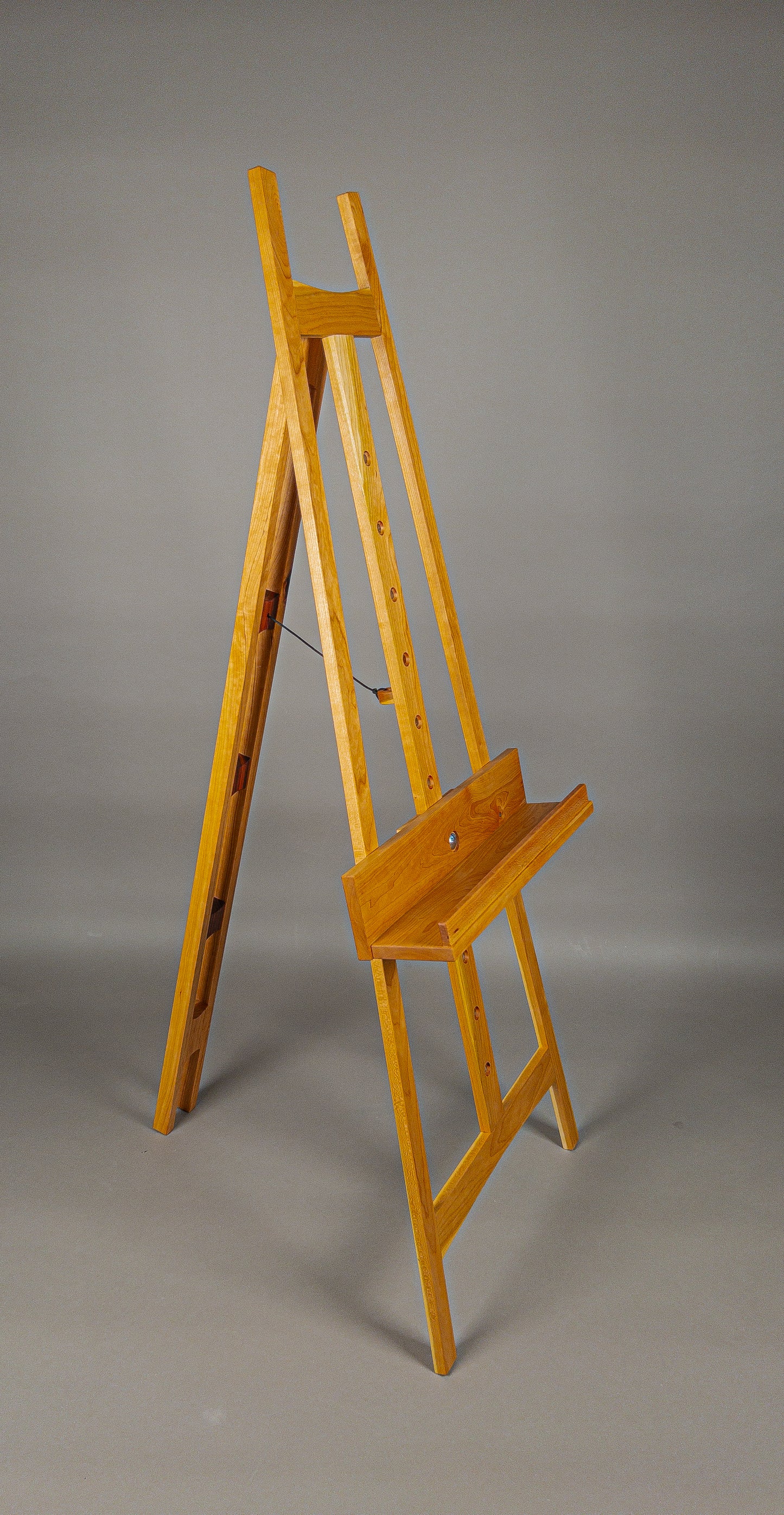 Cherry easel